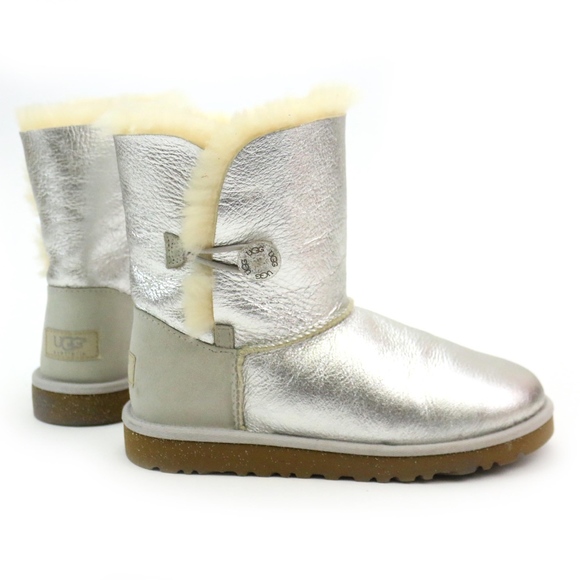ugg bailey button metallic